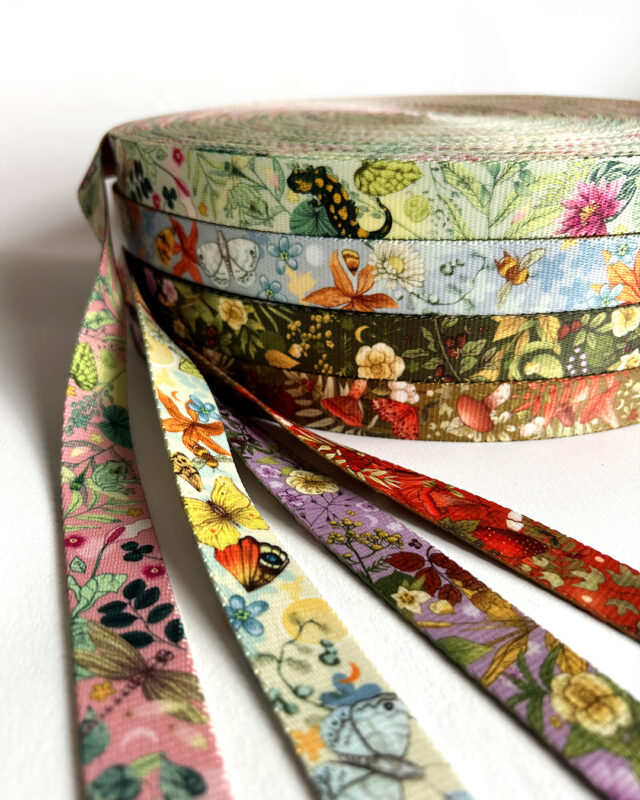 104 taśmy nośne z autorskimi wzorami moondog