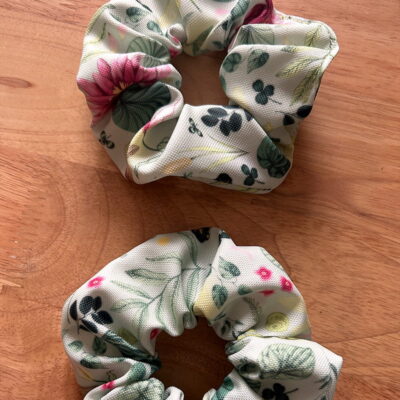 scrunchies lakeside moondog
